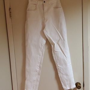 Irene Allison white jegging